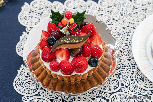 苺のタルト / ショップ名:京橋千疋屋 / 価格:4000円(税込み)※限定60台、グランスタ限定商品
