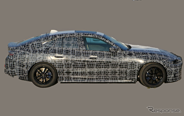 BMW 4シリーズ グランクーペ 開発車両スクープ写真