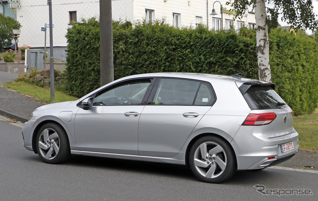 VW ゴルフ GTE 新型(スクープ写真)
