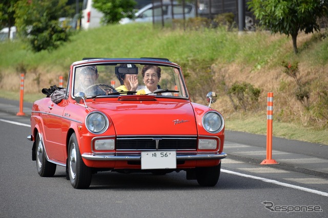 令和元年度 秋の全国交通安全運動出発式 久喜クラシックカーパレード