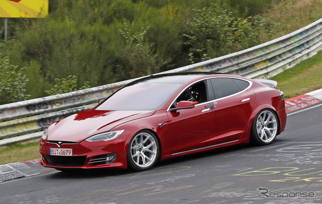 EV最速をねらうテスラ モデルS の試作車(スクープ写真)
