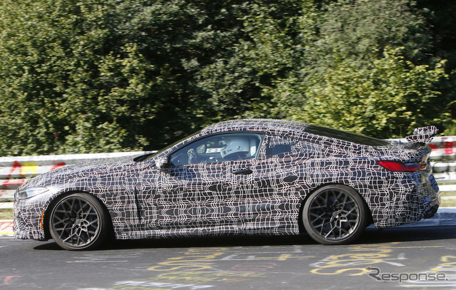 BMW M8クーペ CS テスト車両（スクープ写真）