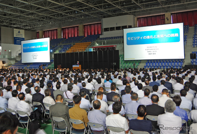 9月18日に開幕した「名古屋オートモーティブワールド2019」の基調講演に、トヨタ自動車の寺師茂樹副社長が登壇