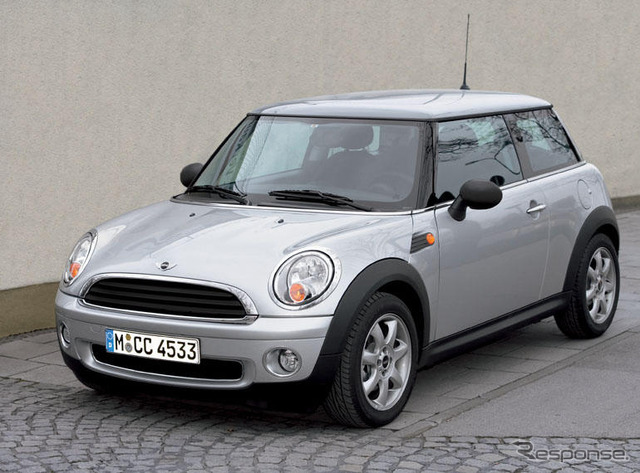【フィアット 500 新型発表】ライバル MINI との差と共通点