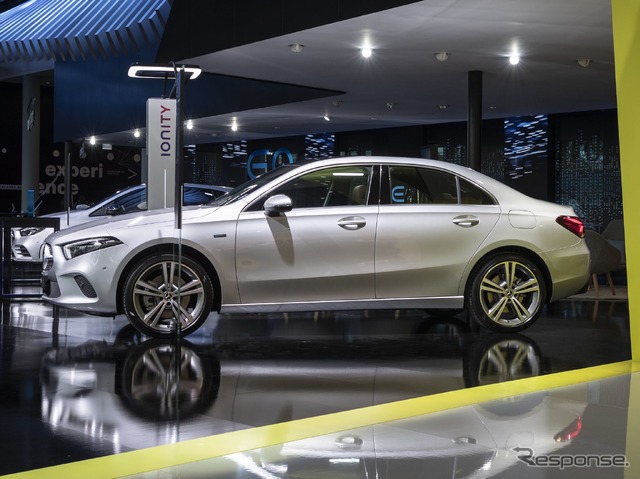 メルセデスベンツ Aクラス セダン 新型のPHV「A250e」(フランクフルトモーターショー2019)