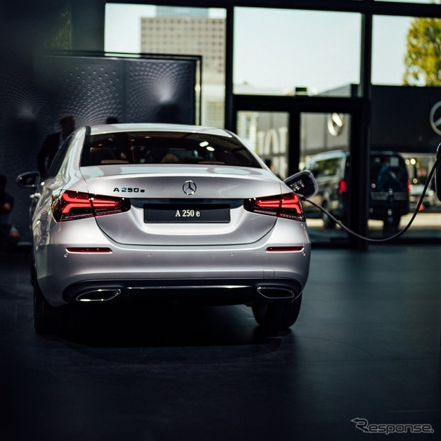 メルセデスベンツ Aクラス セダン 新型のPHV「A250e」(フランクフルトモーターショー2019)