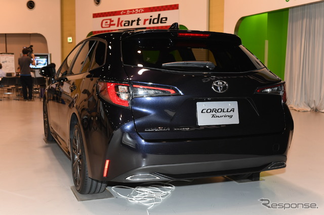新型トヨタ・カローラ(ツーリング)