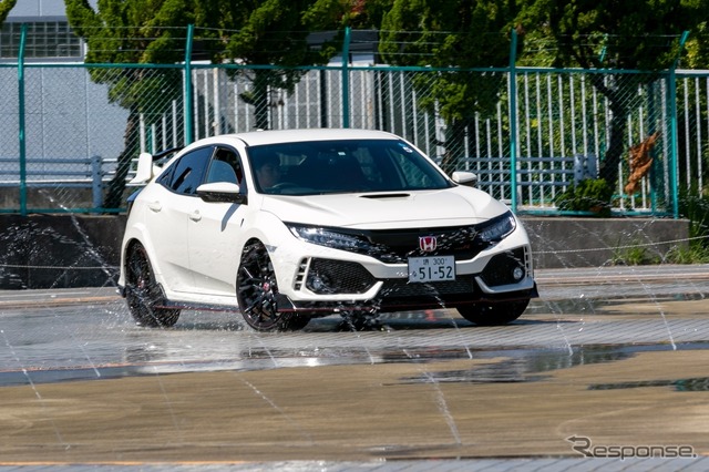 5代目シビックタイプR(FK8型)