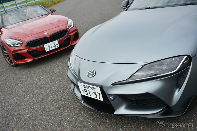 トヨタ スープラ 新型(右)とBMW Z4(左)