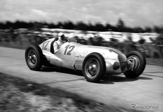 W125(1937年ドイツGP)。ルドルフ・カラッチョーラの運転で優勝。