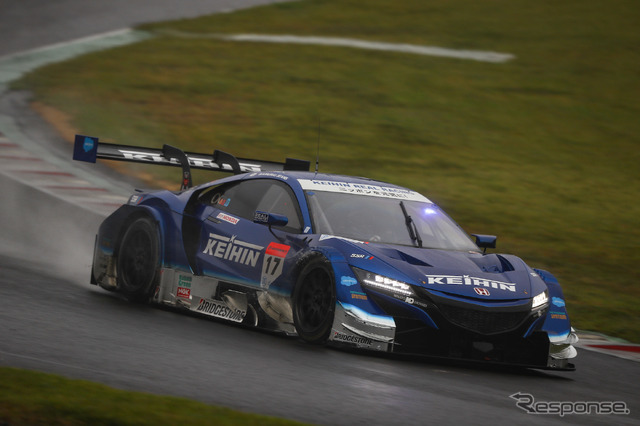 決勝5位の#17 NSX(今回ポール発進)。