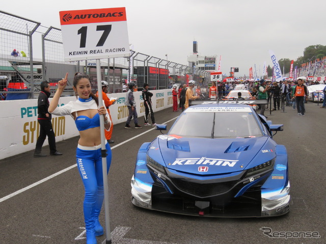 決勝5位の#17 NSX(今回ポール発進)。