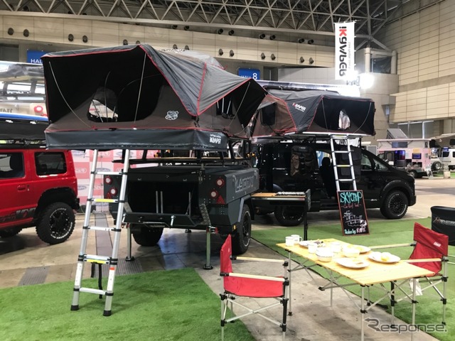 ライカンにルーフトップテントを組み合わせると、一味違ったキャンピングトレーラーができる(カートラジャパン2019)。