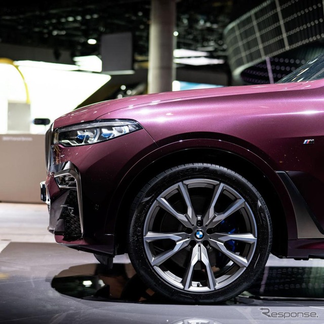 BMW X7 の「M50i」(フランクフルトモーターショー2019)