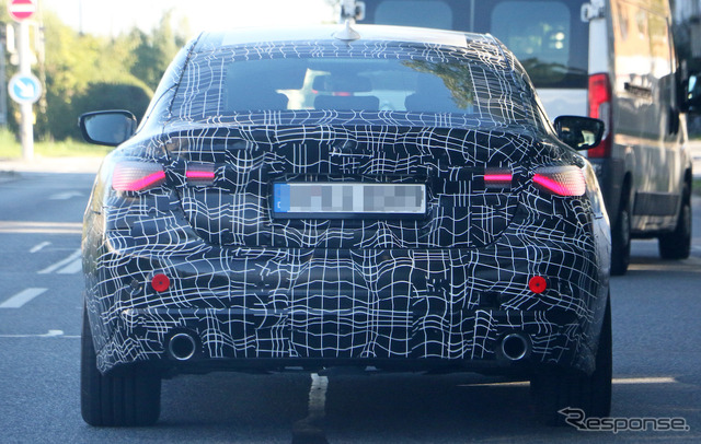 BMW 4シリーズ グランクーペ 新型プロトタイプ(スクープ写真)
