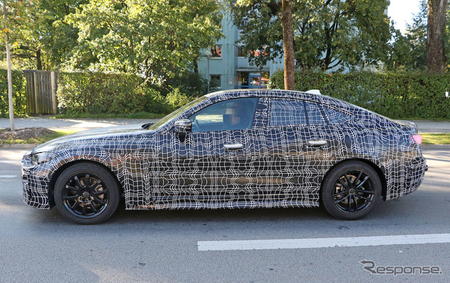 BMW 4シリーズ グランクーペ 新型プロトタイプ(スクープ写真)