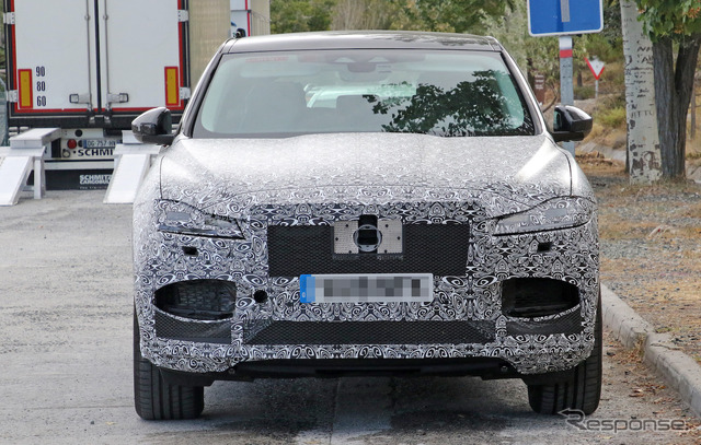 ジャガー F-PACE 改良新型プロトタイプ スクープ写真