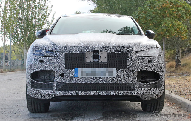 ジャガー F-PACE 改良新型プロトタイプ スクープ写真