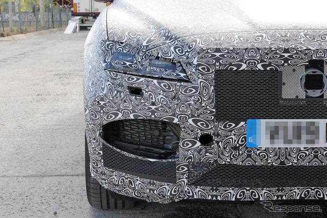 ジャガー F-PACE 改良新型プロトタイプ スクープ写真