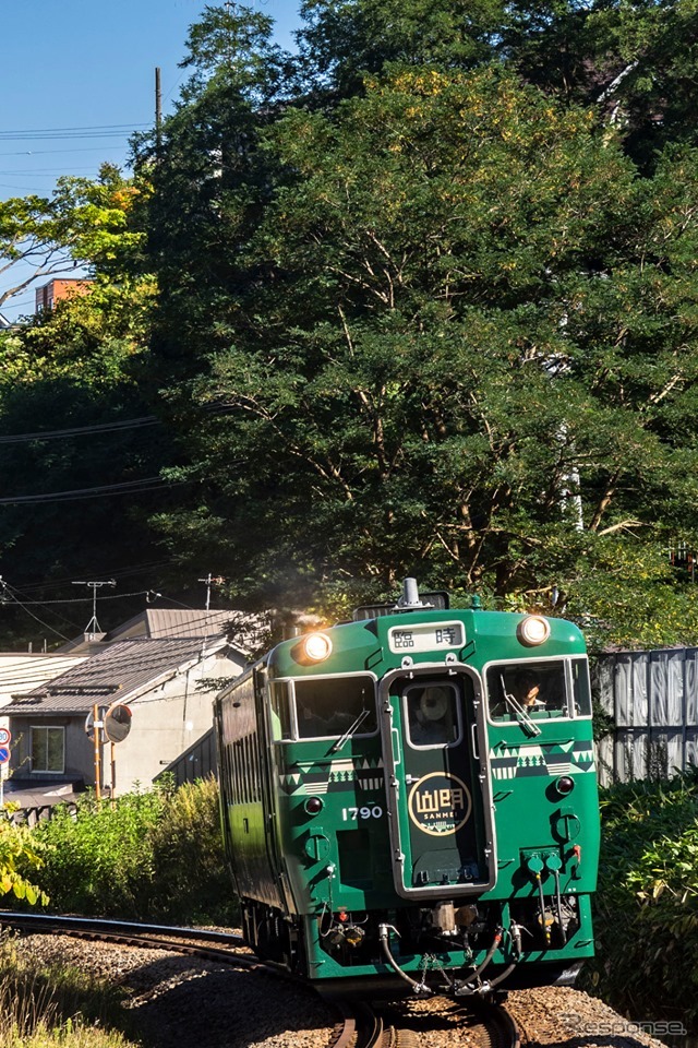 関係者向けに運行された「山明」号の臨時列車。函館本線小樽～塩谷。