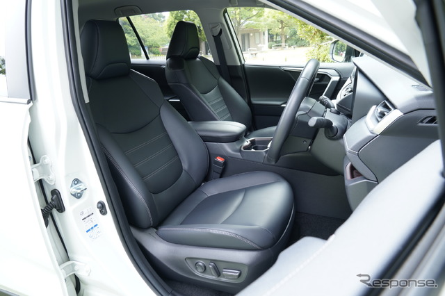 トヨタ RAV4(ハイブリッド)