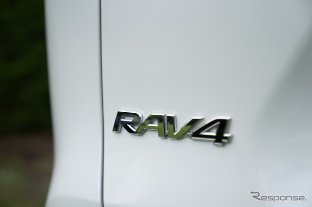トヨタ RAV4(ハイブリッド)