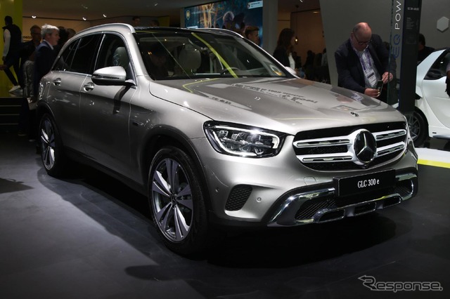 メルセデスベンツGLC改良新型の PHV「GLC 300 e 4MATIC」(フランクフルトモーターショー2019)