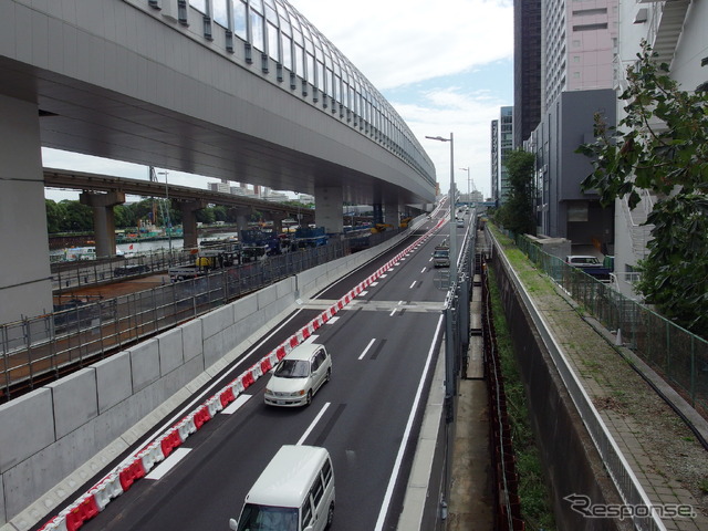 上り線迂回路と連絡路が合流（車両進行方向後ろ向き）。