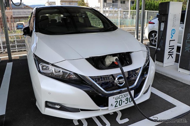 NTT西日本 山口支店におけるカーポートPVとV2Bの設置状況