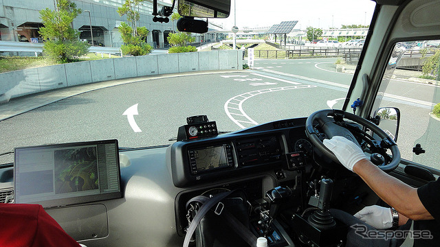 埼玉工業大学の自動運転バス、本庄早稲田駅前の行動で自動運転レベル3デモ走行(2019年9月29日)