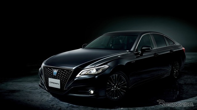 トヨタ クラウン S スポーツスタイル(2.5Lハイブリッド)