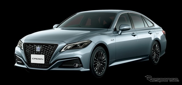 トヨタ クラウン S スポーツスタイル(2.5Lハイブリッド)