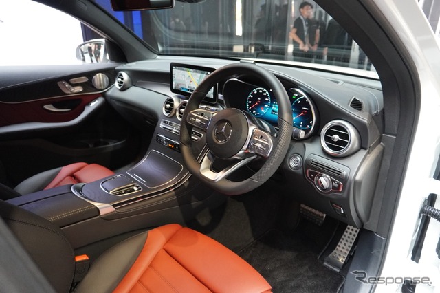 メルセデスベンツ GLCクーペ 改良新型(GLC 220d 4MATIC Coupe ダイヤモンドホワイト)