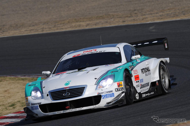 【SUPER GT 第1戦】GT-R が開幕戦1-2フィニッシュ