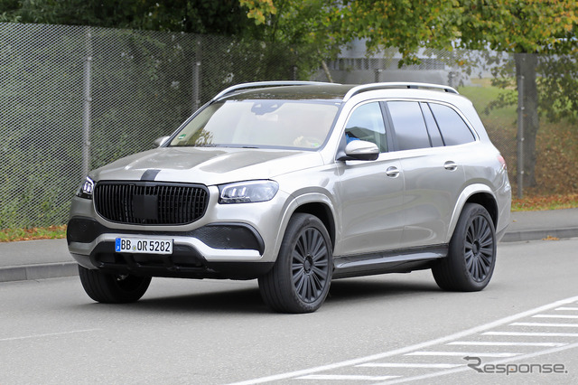 メルセデスマイバッハ 初のSUV「マイバッハGLS」(仮)プロトタイプ(スクープ写真)