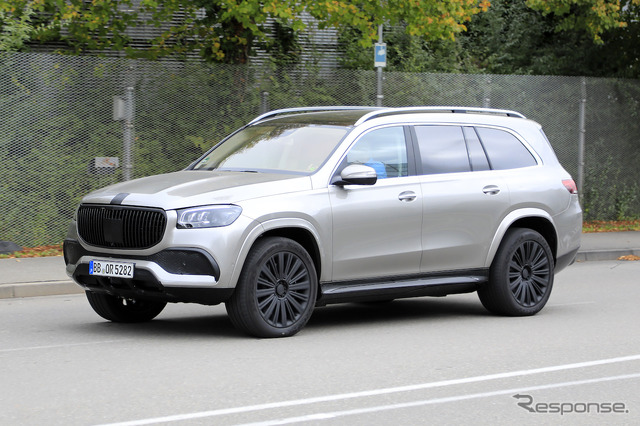 メルセデスマイバッハ 初のSUV「マイバッハGLS」(仮)プロトタイプ(スクープ写真)