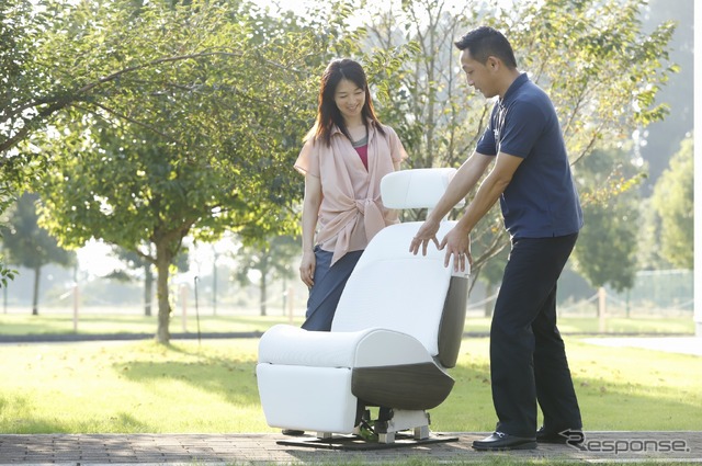愛されるシートプロジェクトリーダーの郭裕之さん「自動車用シート技術とIoTを融合させたのが愛されるシートです。」
