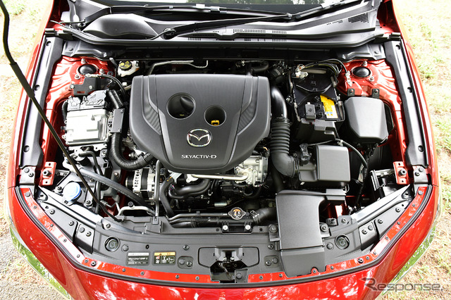 マツダ3 新型 セダン(SKYACTIV-D 1.8)