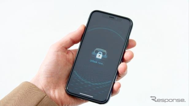 ブロックチェーン活用デジタルキー:シェアカーのオーナーより、遠隔で自動車の鍵(権限)を受け取る。