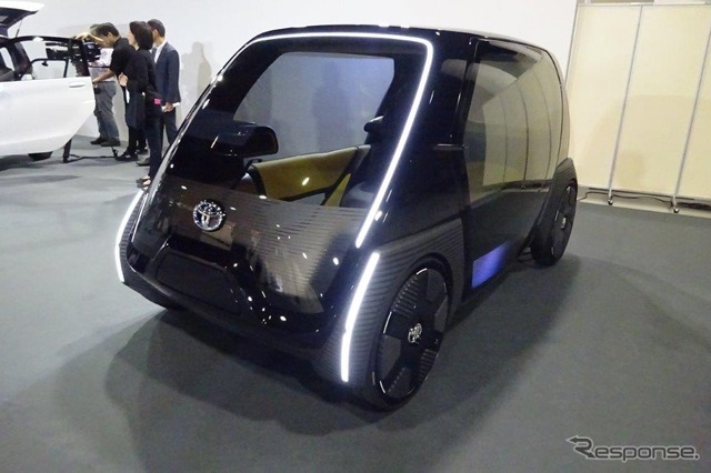 トヨタ　超小型EV　ビジネス向けコンセプトモデル