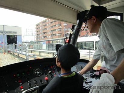 運転体験会の様子。