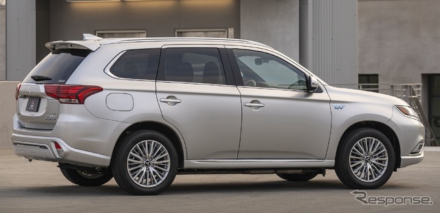 三菱 アウトランダー PHEV(米国仕様)