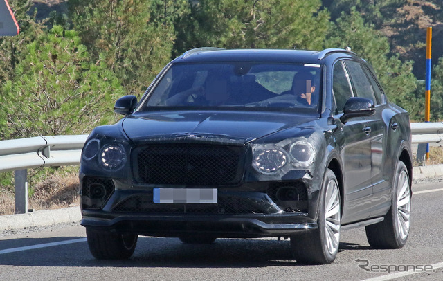 ベントレー ベンテイガ 改良新型(スクープ写真)