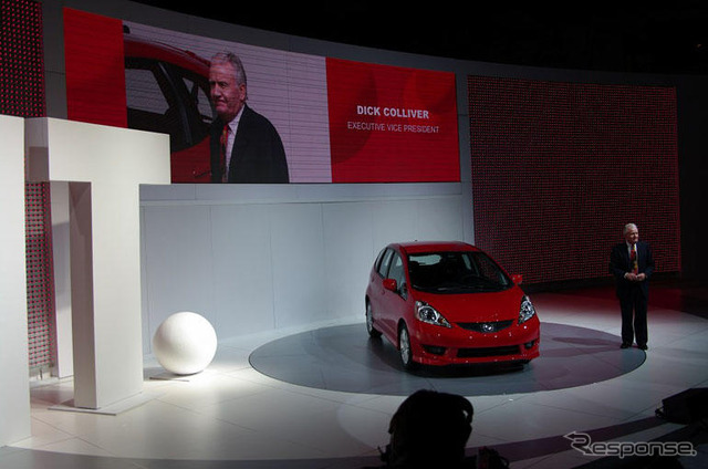 【ニューヨークモーターショー08】ホンダ フィット 新型ローンチ、今秋に北米導入