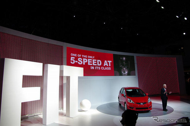 【ニューヨークモーターショー08】ホンダ フィット 新型ローンチ、今秋に北米導入