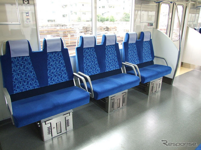 東武 TJライナー がお披露目…座席定員制で帰宅