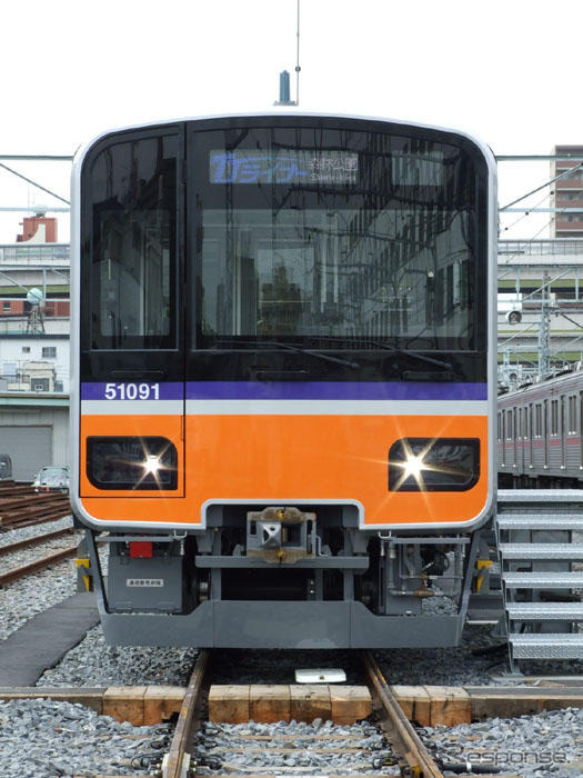 東武 TJライナー がお披露目…座席定員制で帰宅