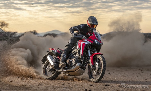 ホンダ CRF1100LアフリカツインDCT(海外モデル)