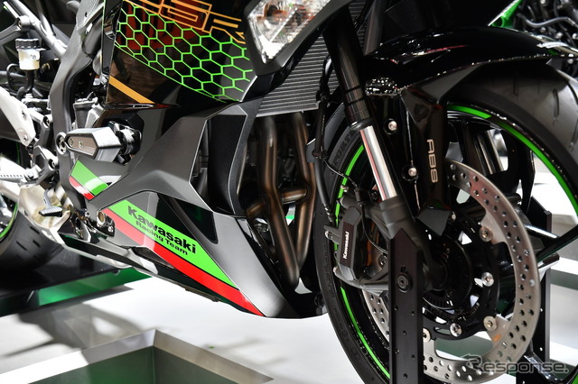 カワサキ Ninja ZX-25R(東京モーターショー2019)