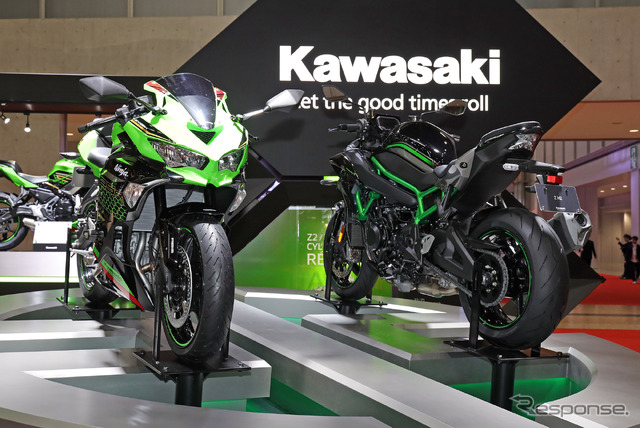 カワサキ Ninja ZX-25R とZ H2（東京モーターショー2019）